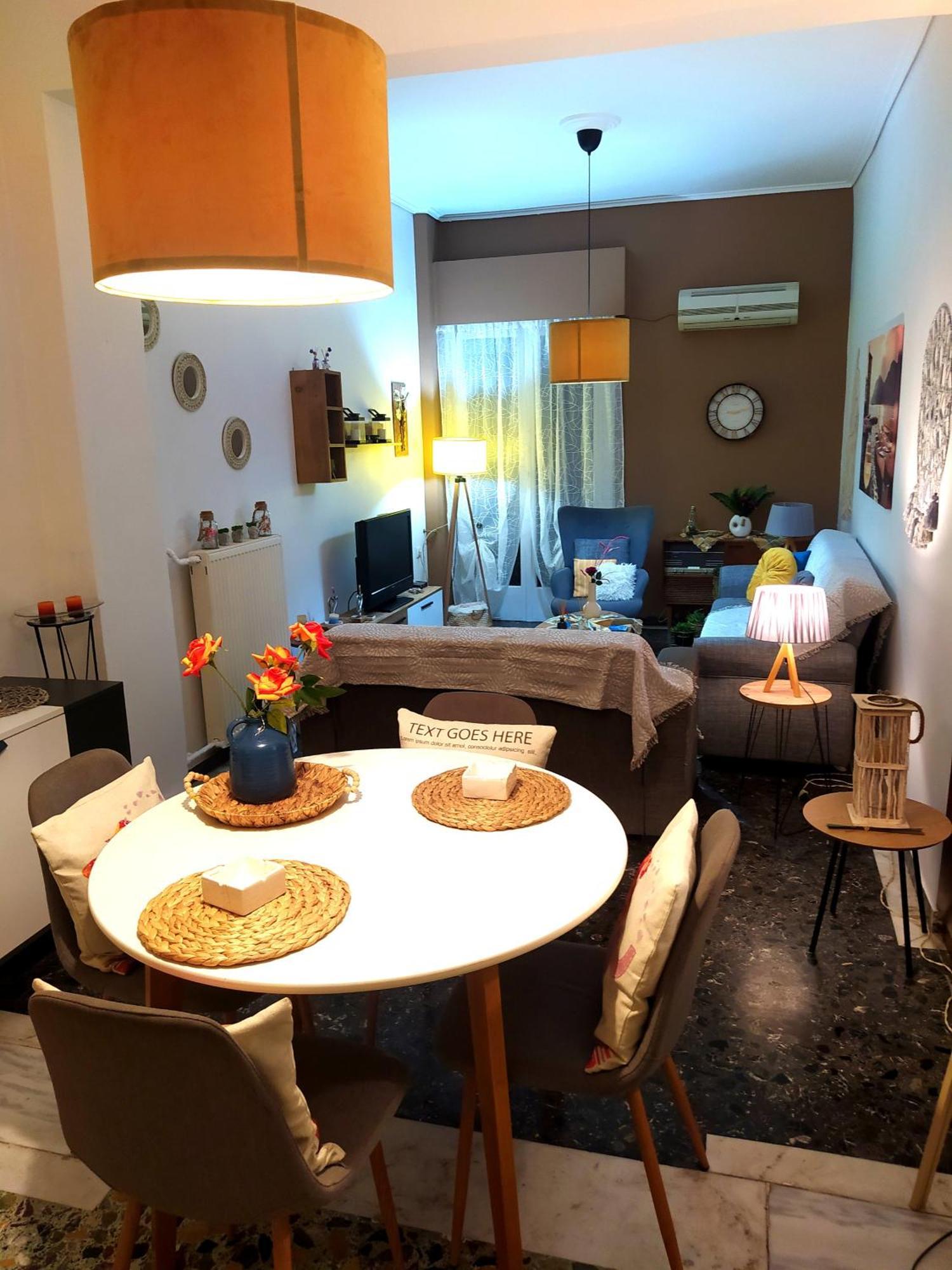Ζεστό Παραδοσιακό Σπιτι Apartment Kalamata Exterior photo